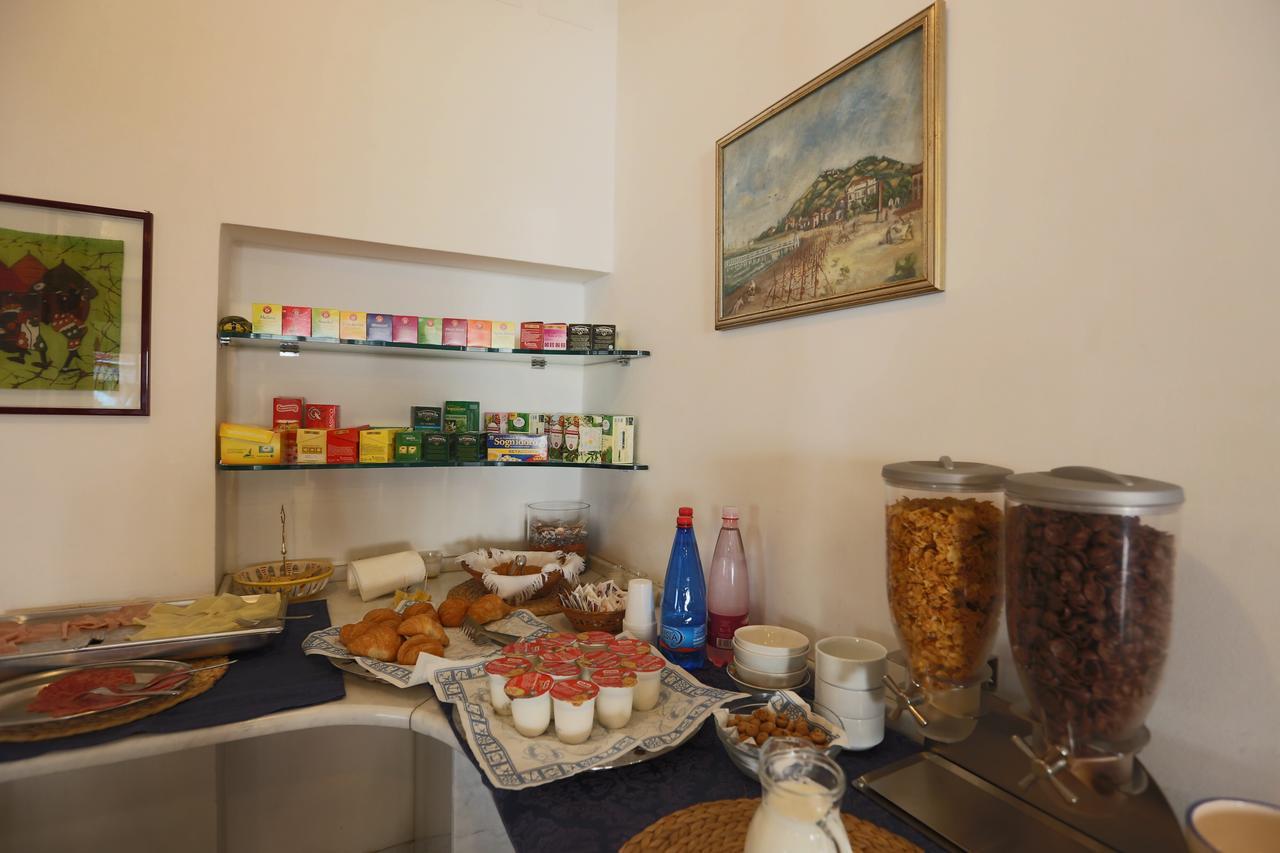 Hotel Domus Mea Каттоліка Екстер'єр фото