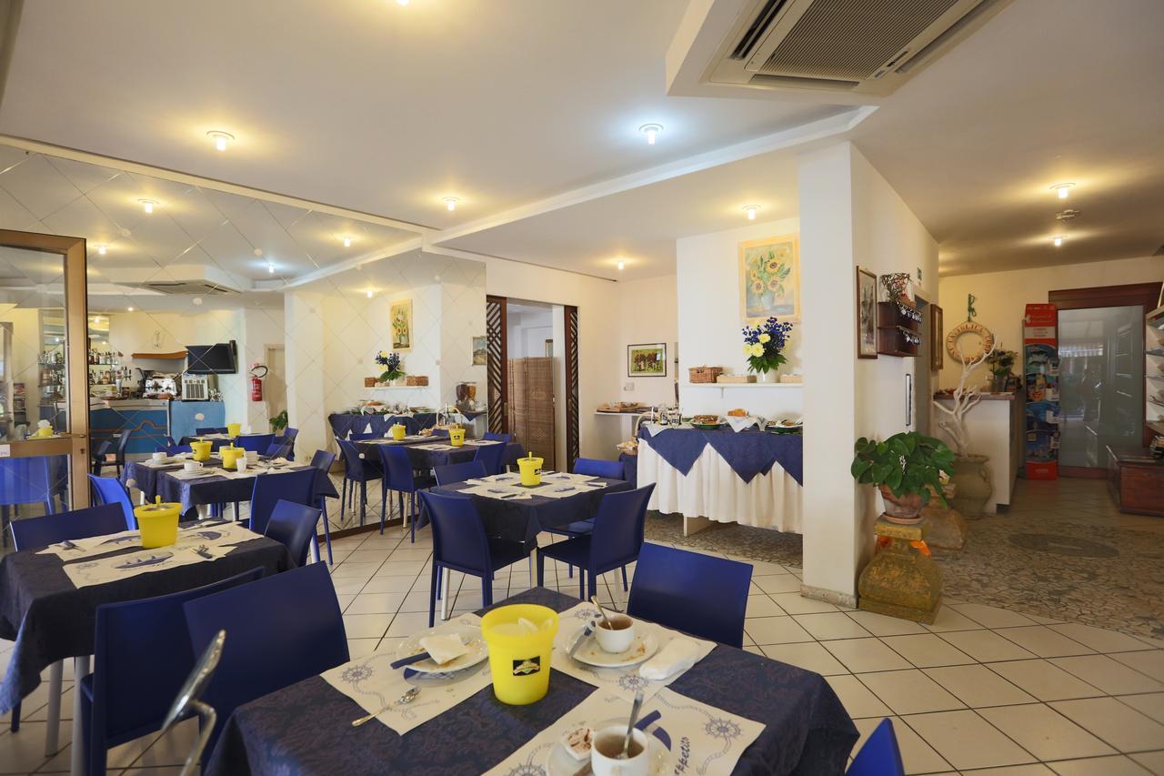 Hotel Domus Mea Каттоліка Екстер'єр фото